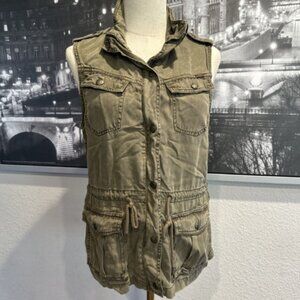 Max Jeans Women’s sz XS Cargo Utility Vest Green 100% Tencel Full Zip Drawstring